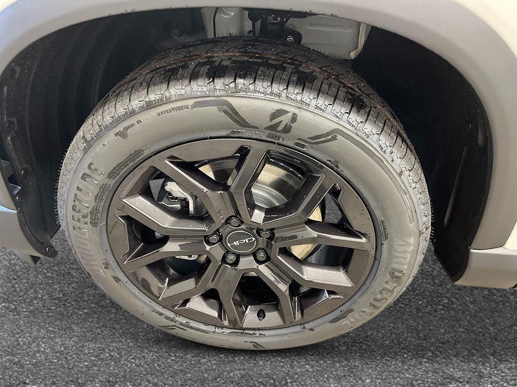 new 2025 Honda Pilot car, priced at $52,381