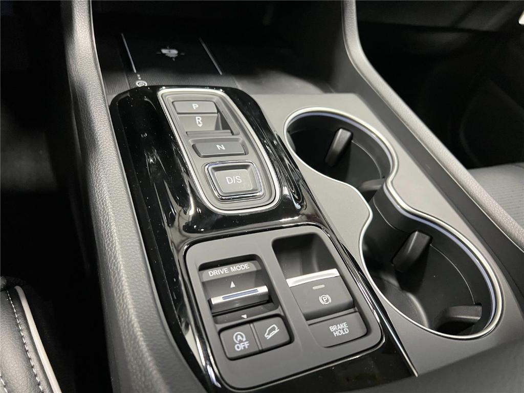 new 2025 Honda Pilot car, priced at $51,846