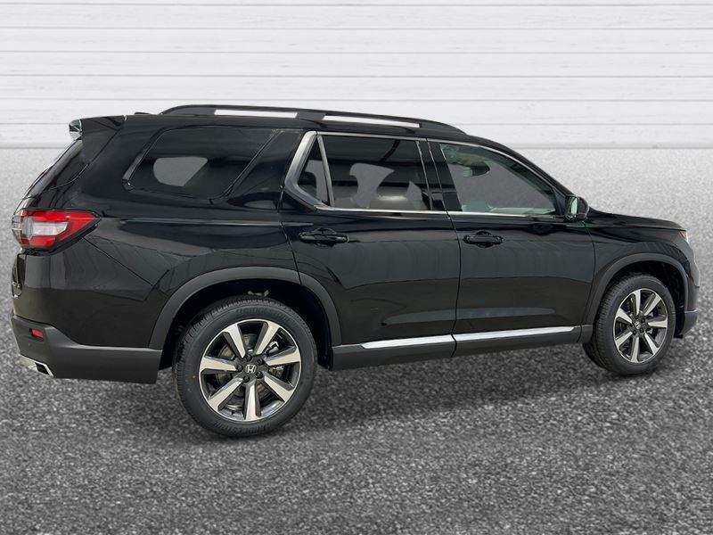 new 2025 Honda Pilot car, priced at $51,846