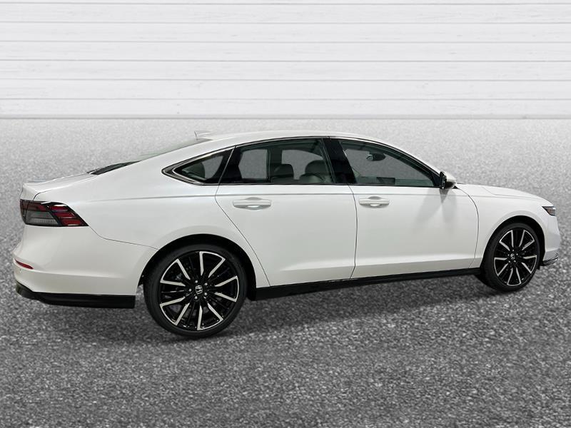 new 2025 Honda Accord Hybrid car, priced at $40,442