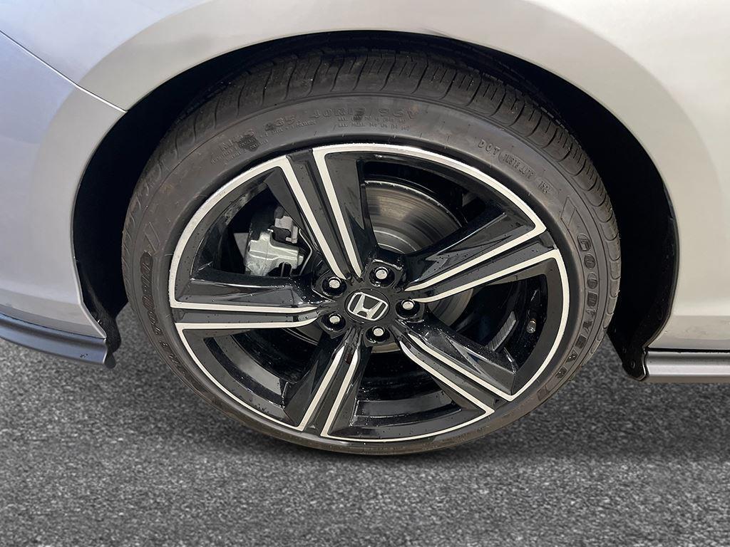 new 2025 Honda Accord Hybrid car, priced at $33,413