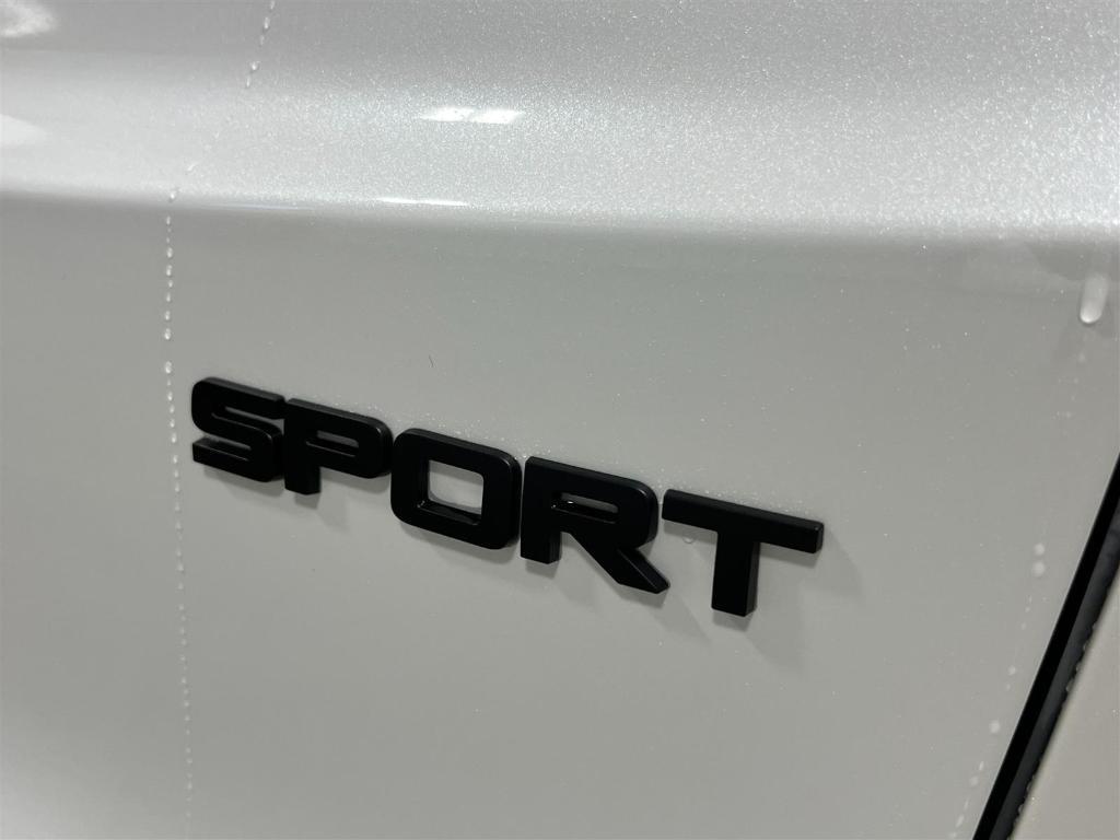 new 2025 Honda CR-V Hybrid car, priced at $40,590