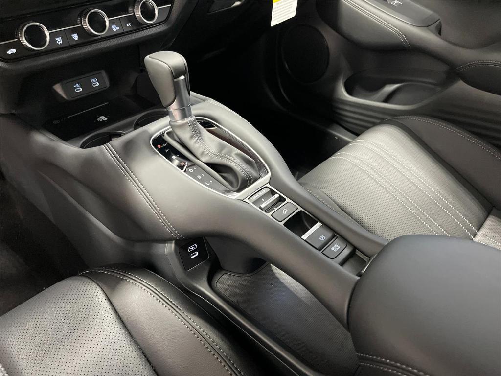 new 2026 Honda HR-V car, priced at $32,398