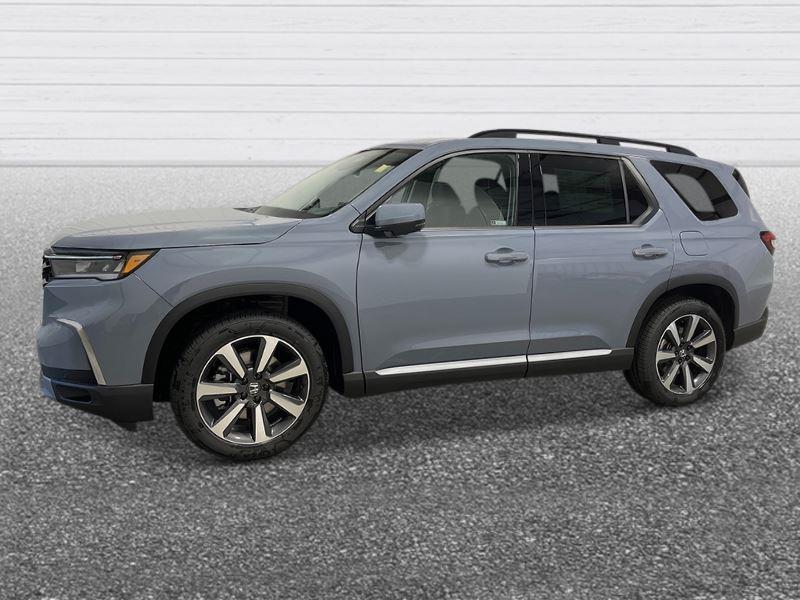 new 2025 Honda Pilot car, priced at $53,335
