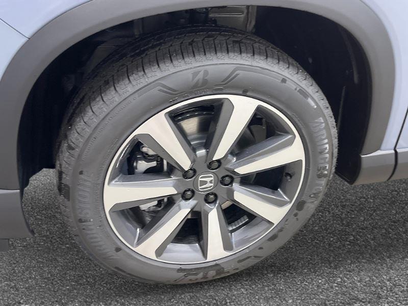 new 2025 Honda Pilot car, priced at $53,335