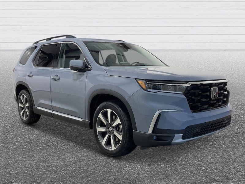 new 2025 Honda Pilot car, priced at $53,335