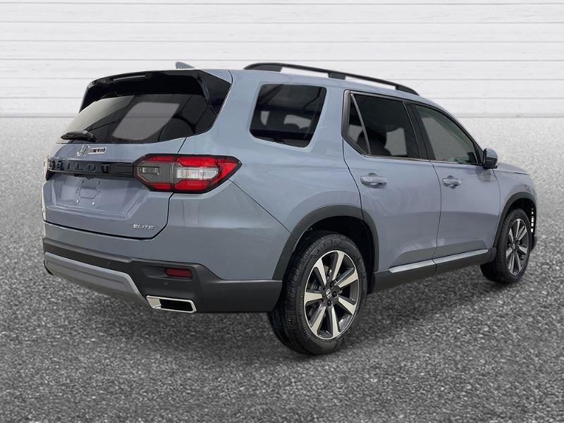 new 2025 Honda Pilot car, priced at $53,335