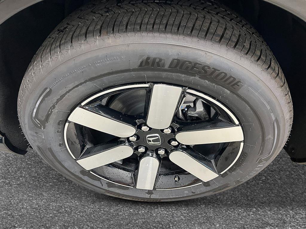 new 2025 Honda Prologue car, priced at $52,889