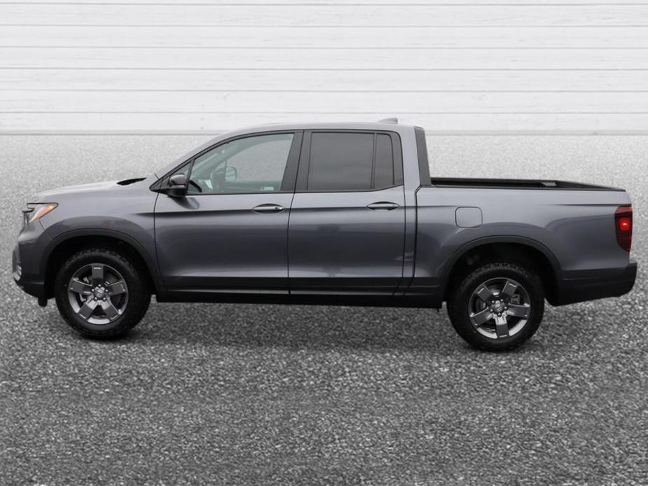 new 2025 Honda Ridgeline car, priced at $45,372