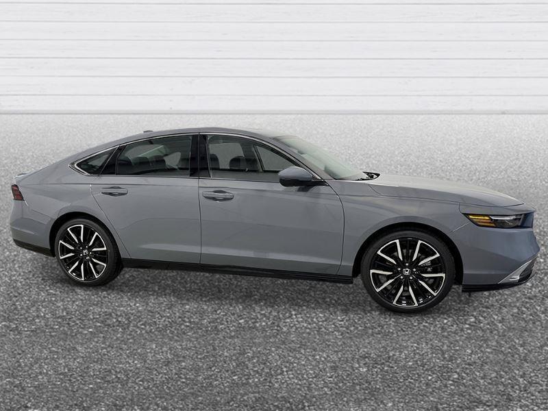 new 2025 Honda Accord Hybrid car, priced at $39,678