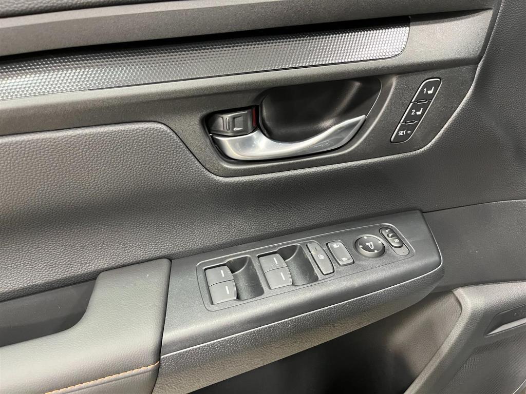 new 2025 Honda CR-V Hybrid car, priced at $40,140