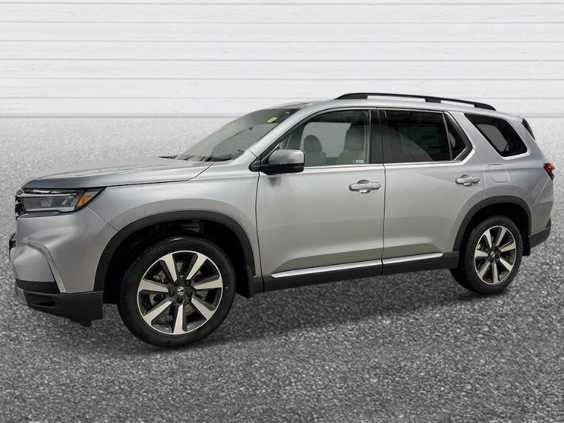 new 2025 Honda Pilot car, priced at $47,698