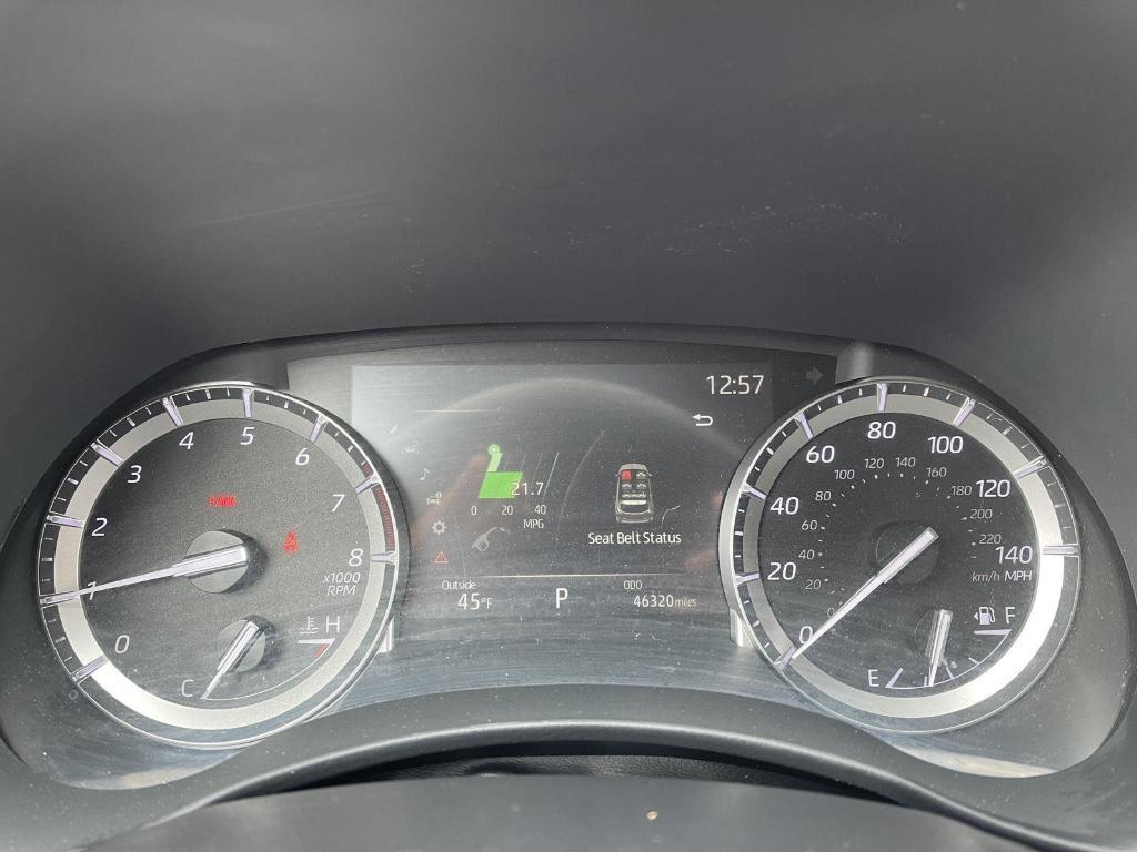 used 2022 Toyota Highlander car, priced at $38,816