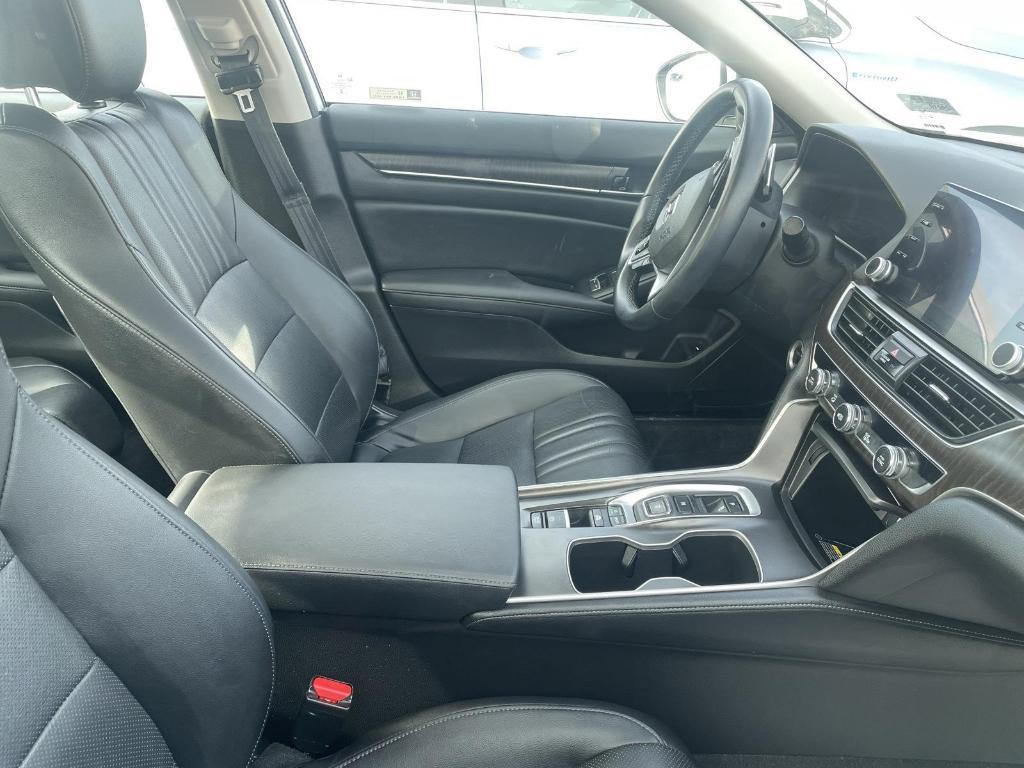 used 2022 Honda Accord Hybrid car, priced at $26,556