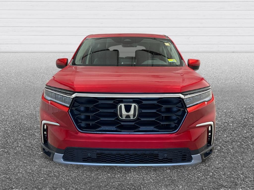 new 2025 Honda Pilot car, priced at $45,173
