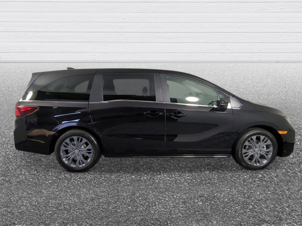 new 2026 Honda Odyssey car, priced at $48,010