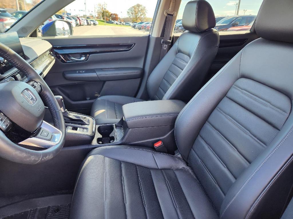 used 2024 Honda CR-V car, priced at $33,863