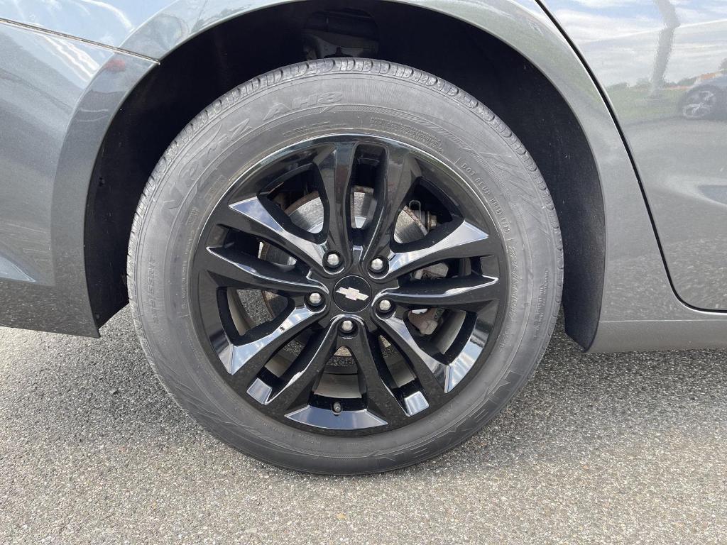 used 2017 Chevrolet Malibu car, priced at $11,899