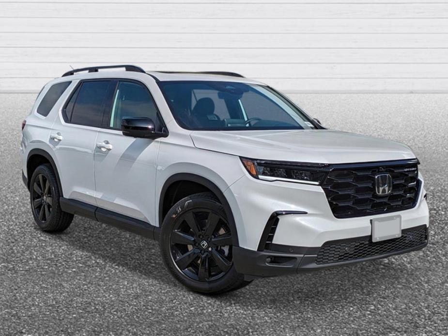 new 2025 Honda Pilot car, priced at $53,721