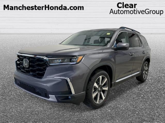 new 2025 Honda Pilot car, priced at $49,975