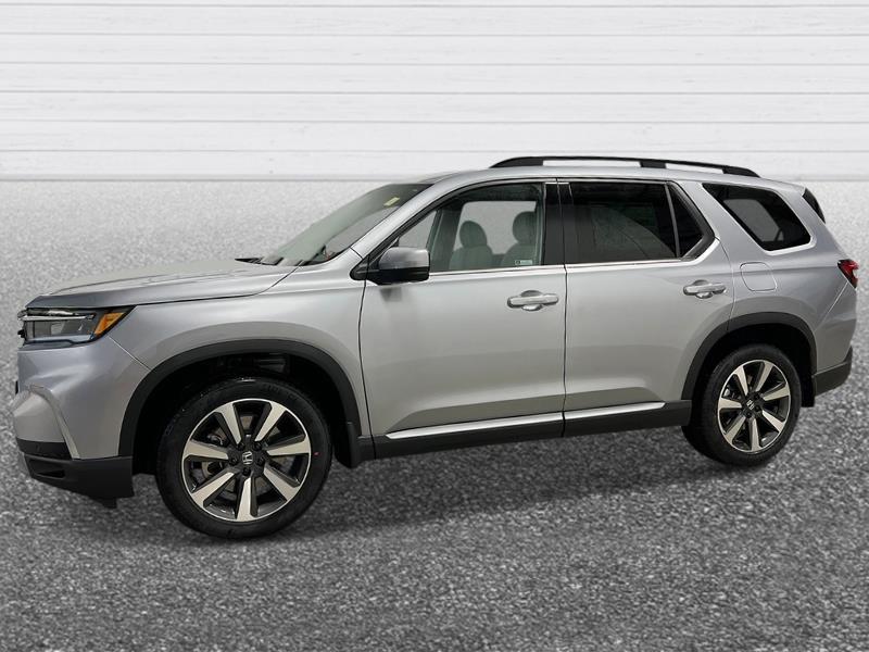 new 2025 Honda Pilot car, priced at $48,540