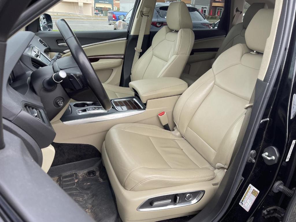 used 2020 Acura MDX car, priced at $25,606