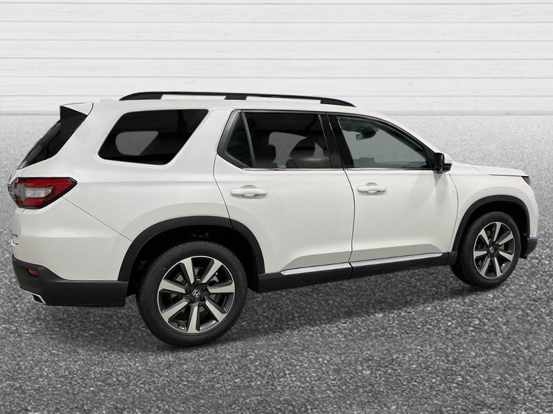 new 2025 Honda Pilot car, priced at $53,831