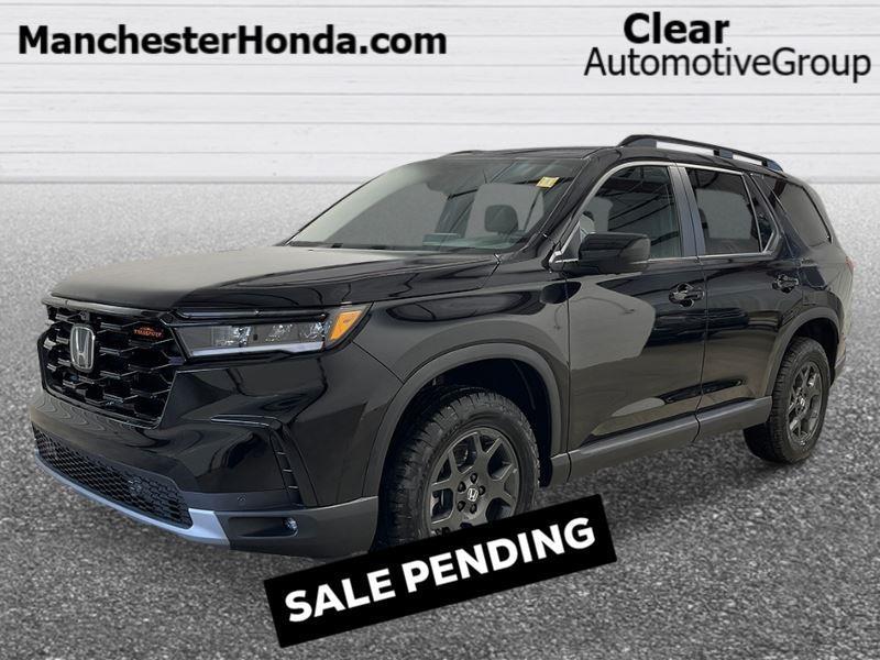 new 2025 Honda Pilot car, priced at $48,350