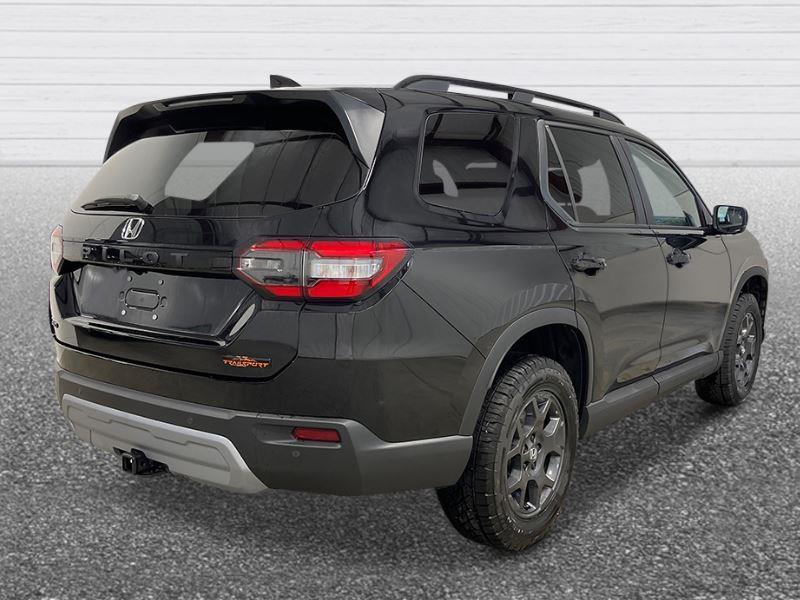 new 2025 Honda Pilot car, priced at $48,350