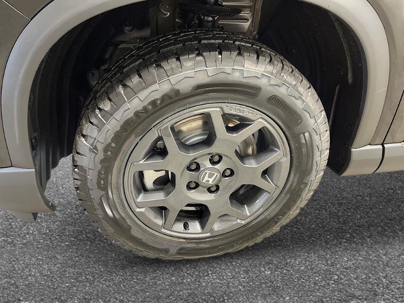 new 2025 Honda Pilot car, priced at $48,350