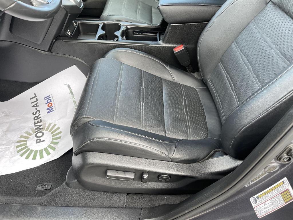 used 2022 Honda CR-V car, priced at $30,377