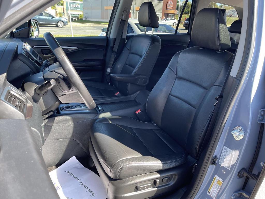 used 2022 Honda Pilot car, priced at $33,961