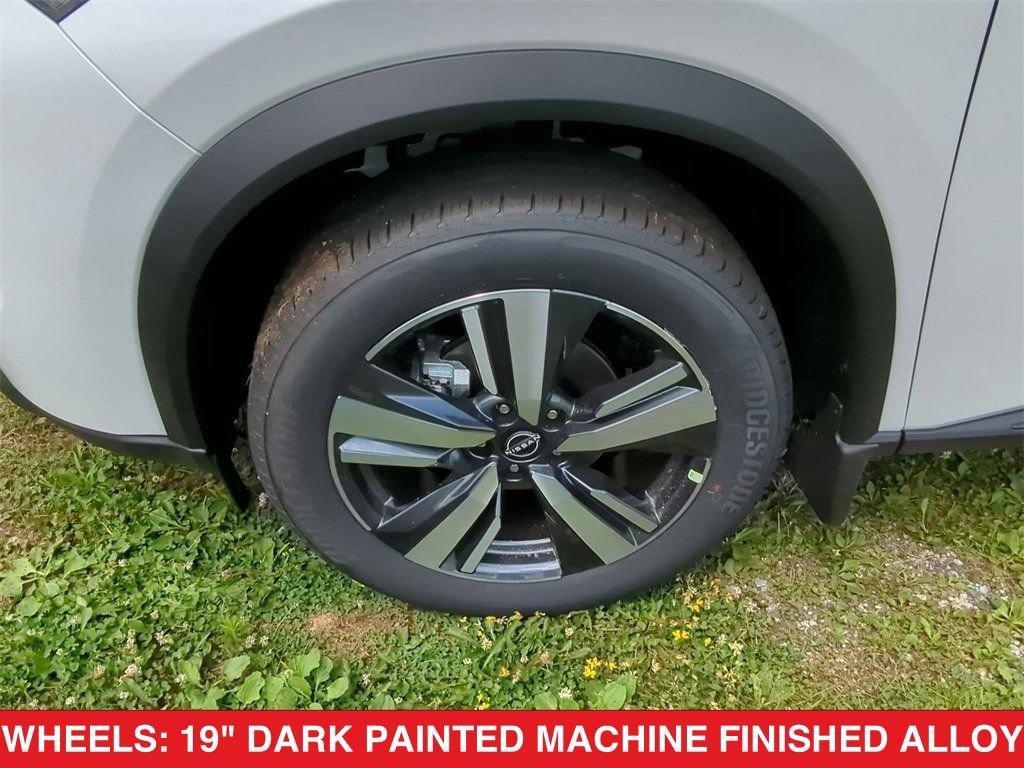 used 2024 Nissan Rogue car, priced at $33,290