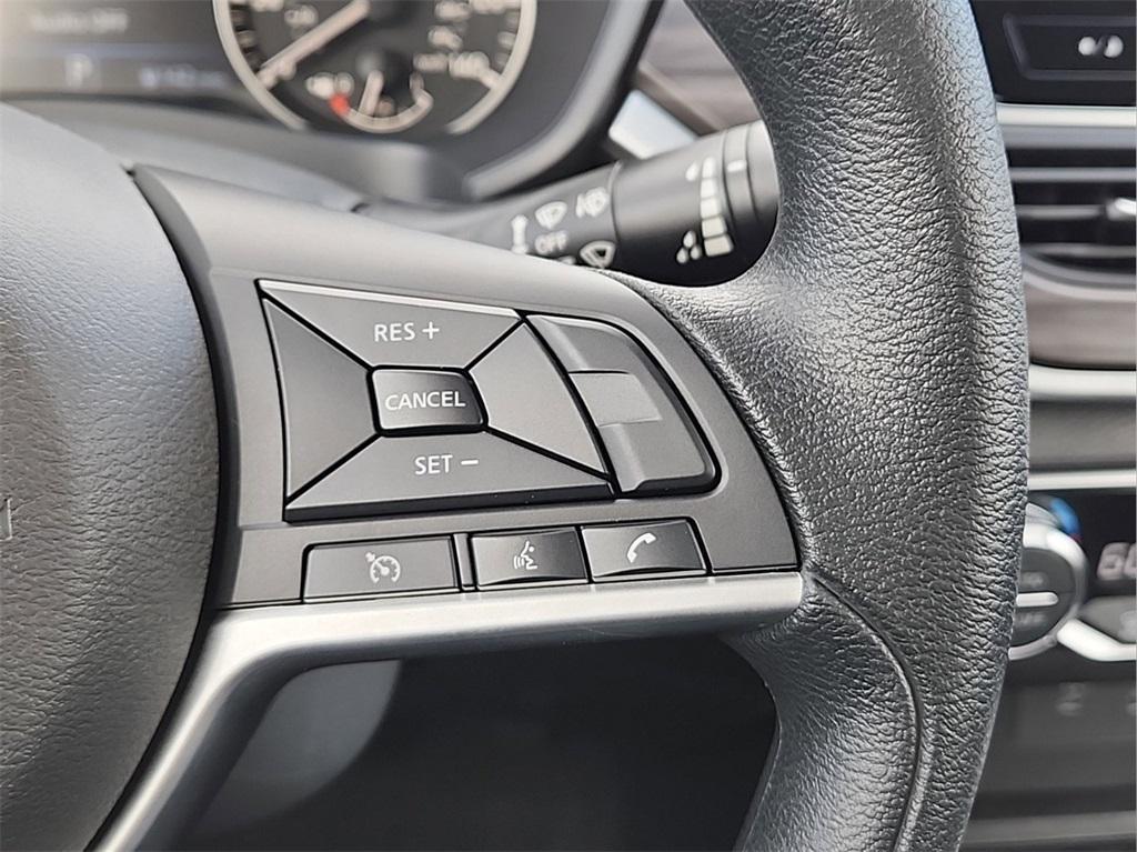 new 2025 Nissan Altima car, priced at $30,613