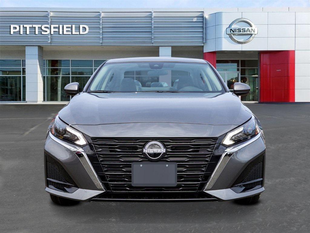 new 2025 Nissan Altima car, priced at $30,613