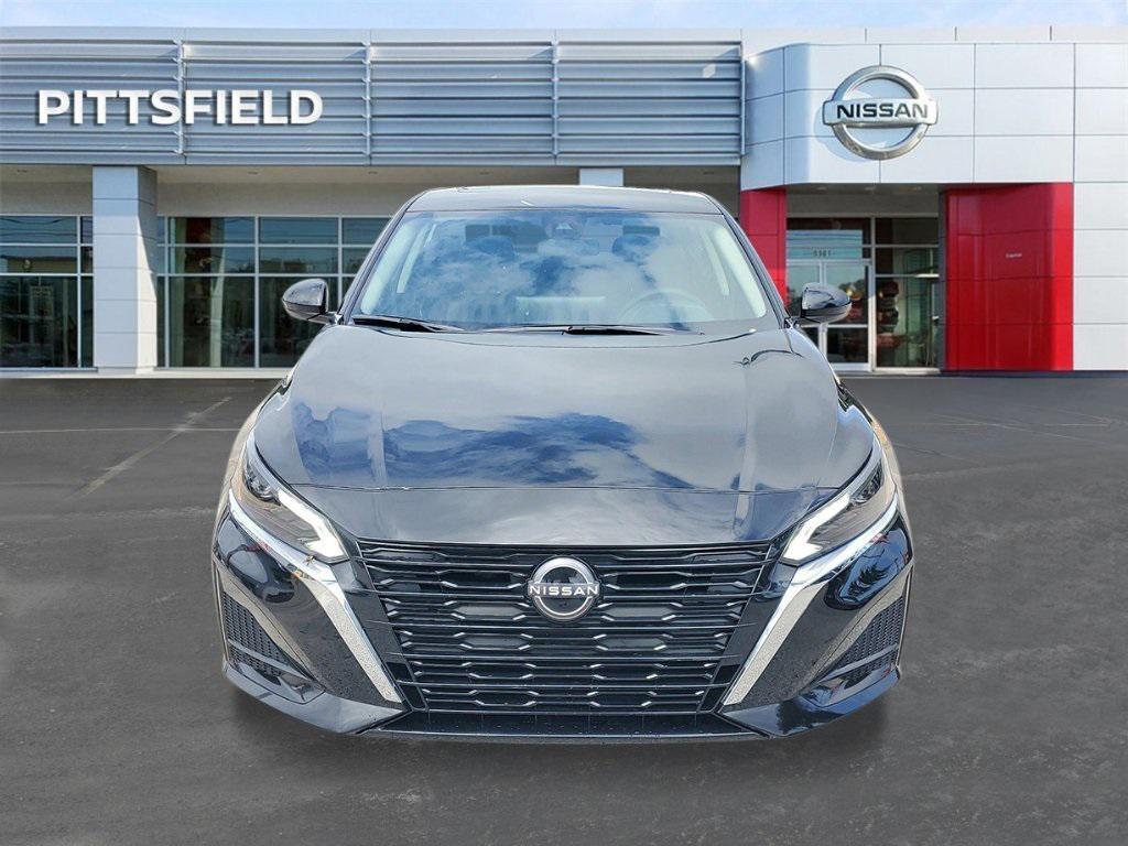new 2025 Nissan Altima car, priced at $30,555