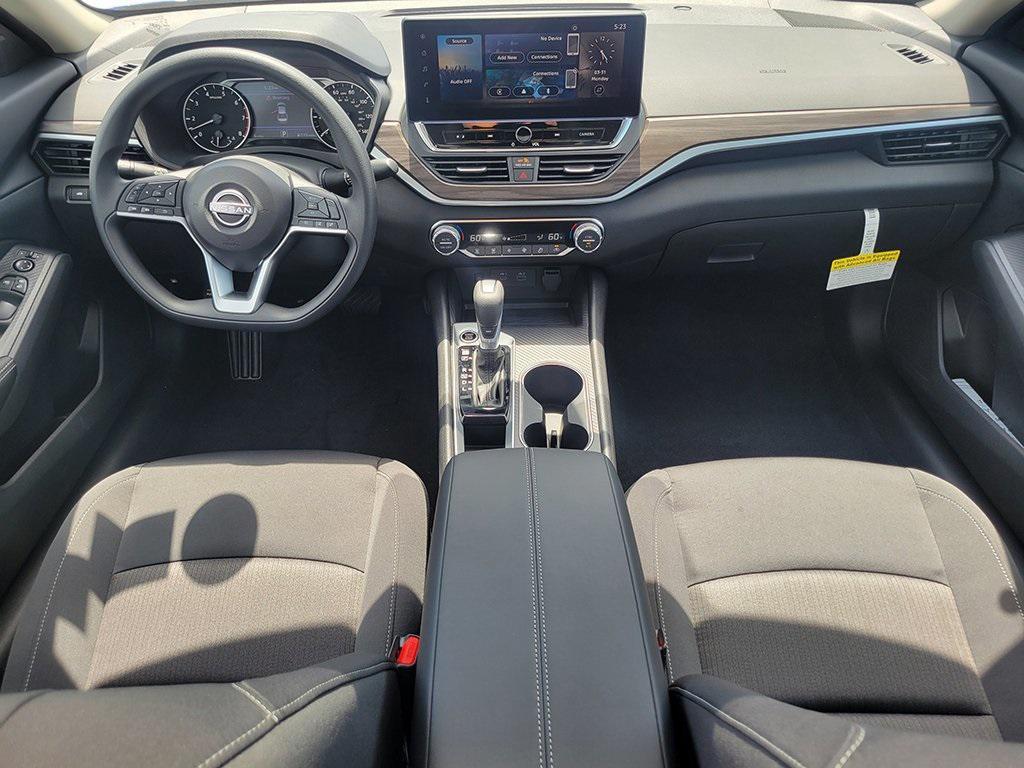 new 2025 Nissan Altima car, priced at $30,555