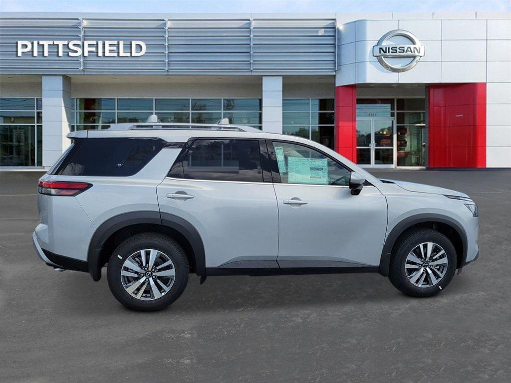new 2025 Nissan Pathfinder car, priced at $43,609