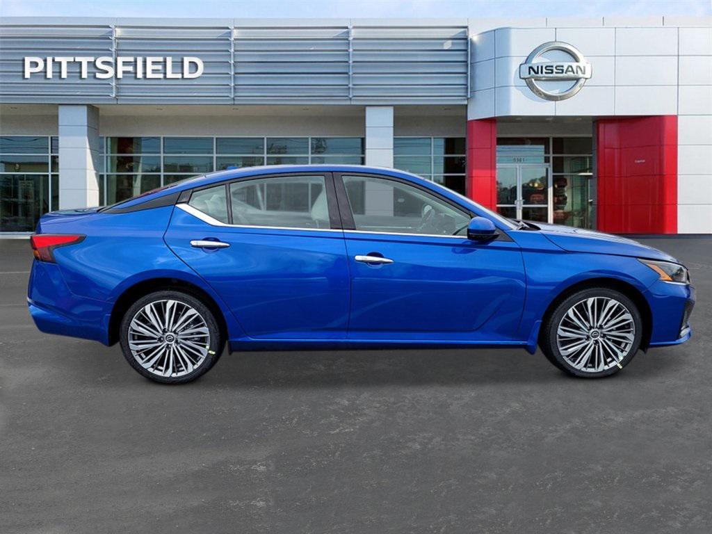 new 2025 Nissan Altima car, priced at $35,511