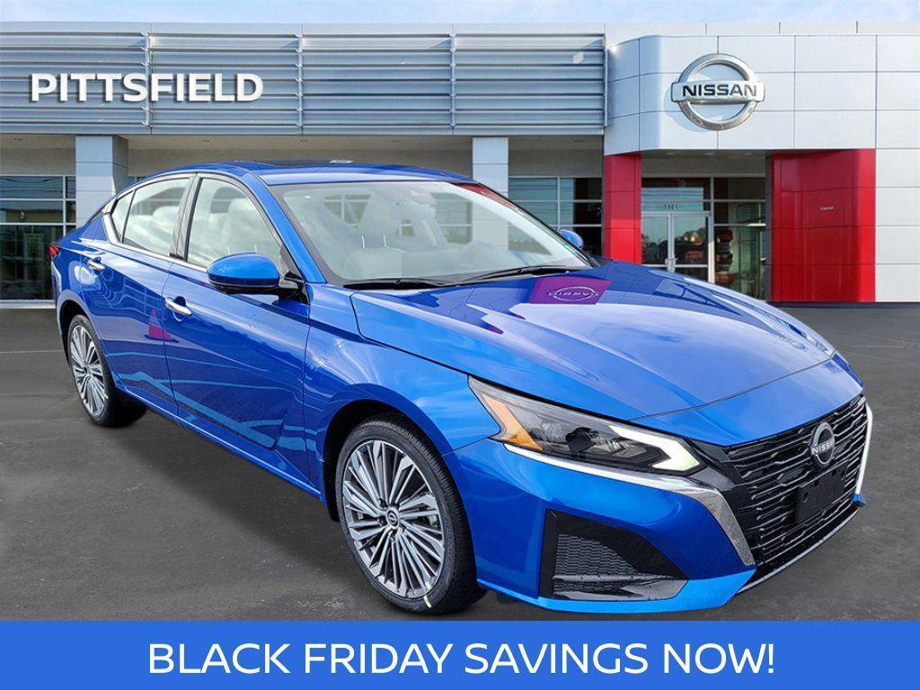 new 2025 Nissan Altima car, priced at $34,336