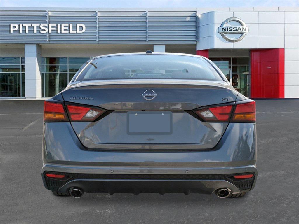 new 2025 Nissan Altima car, priced at $33,867