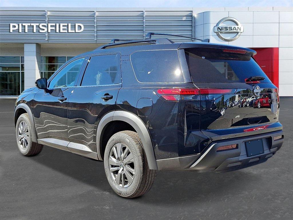 new 2025 Nissan Pathfinder car, priced at $44,375