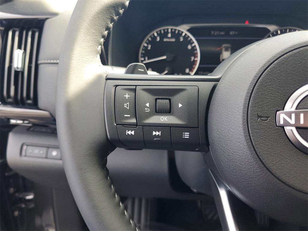 new 2025 Nissan Pathfinder car, priced at $44,375