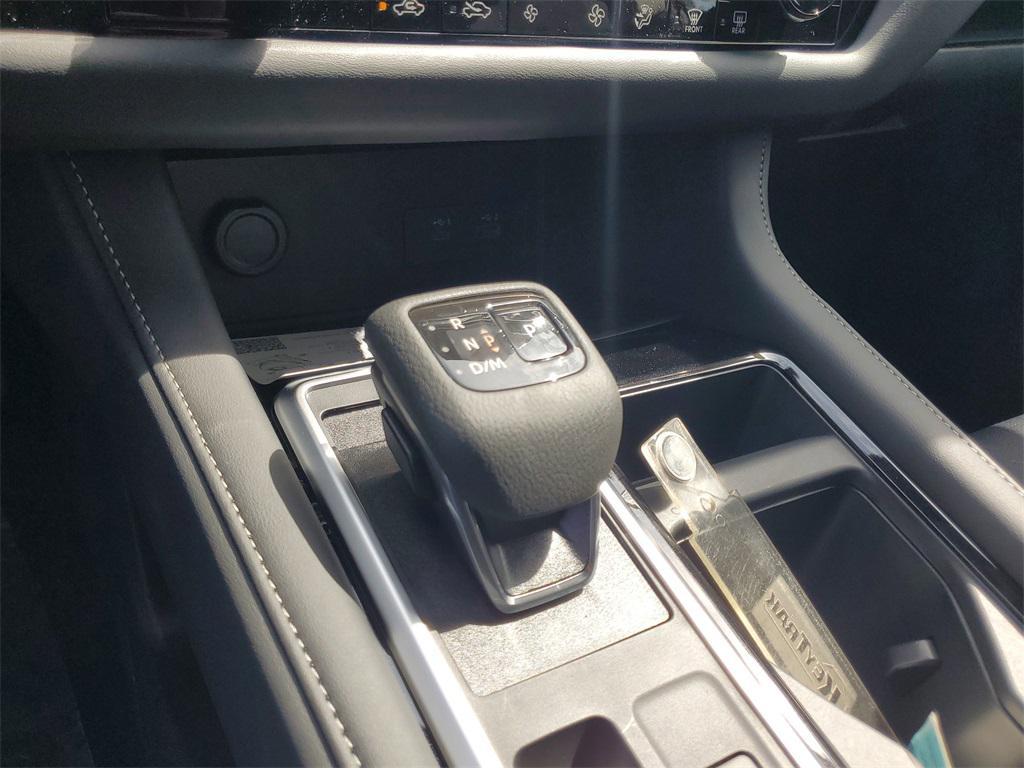 new 2025 Nissan Pathfinder car, priced at $44,375