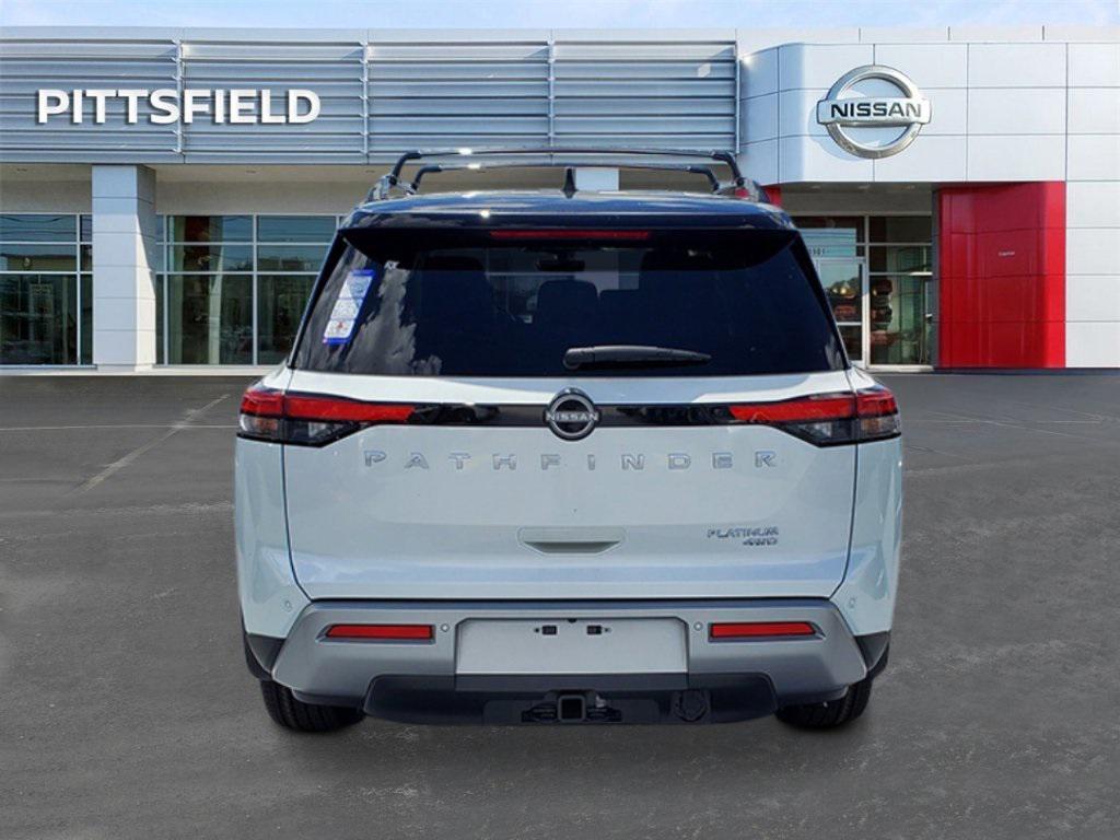 new 2025 Nissan Pathfinder car, priced at $45,905