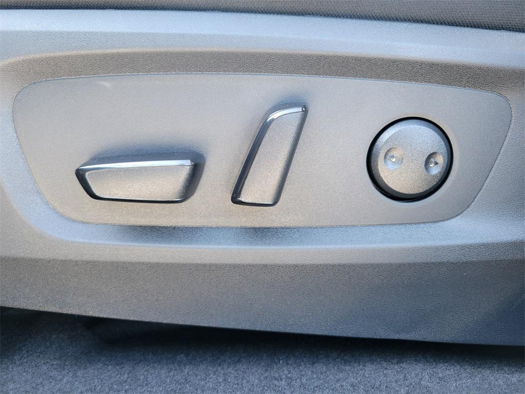 new 2025 Nissan Pathfinder car, priced at $45,905