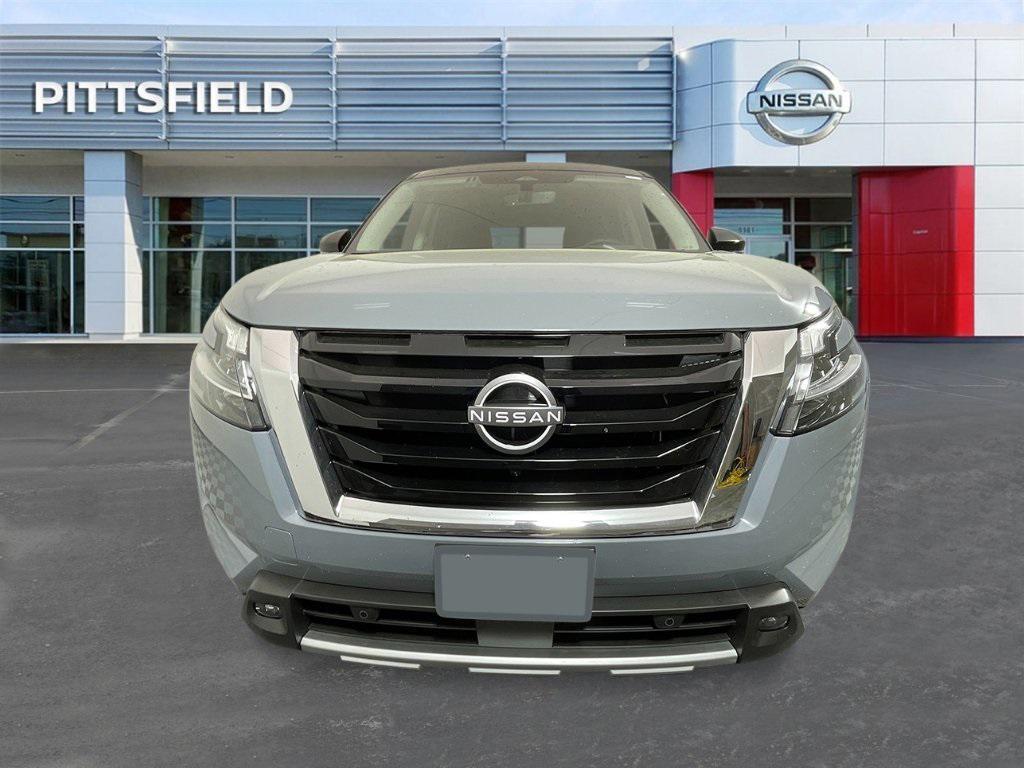 new 2025 Nissan Pathfinder car, priced at $46,122