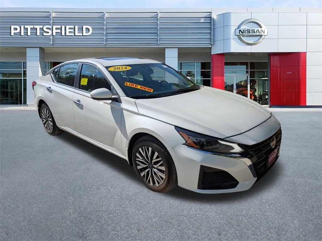 used 2024 Nissan Altima car, priced at $24,000