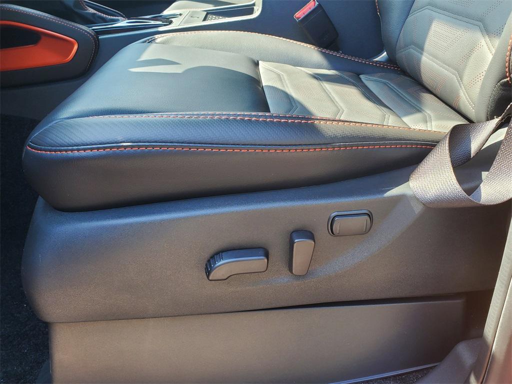 new 2025 Nissan Frontier car, priced at $45,006