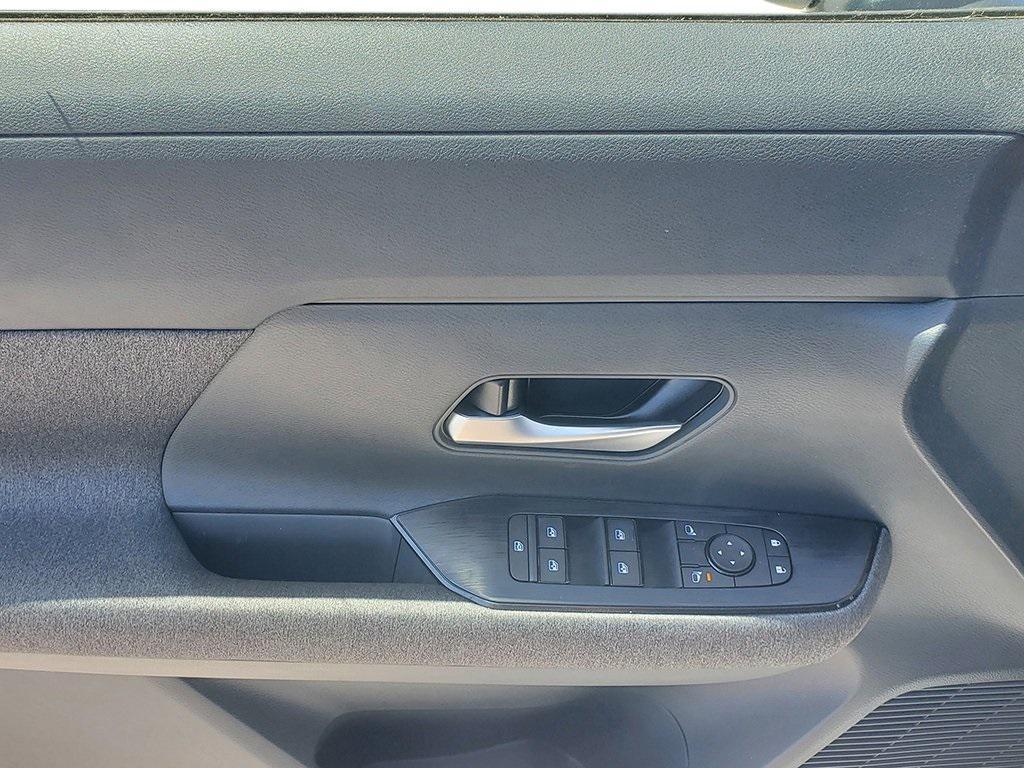 new 2025 Nissan Kicks car, priced at $26,473
